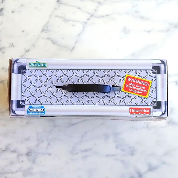 NWT.2006 Fisher-Price Sesame Street Workshop TMX 10th Anniversary Tickle Me Elmo - Picture 5 of 7